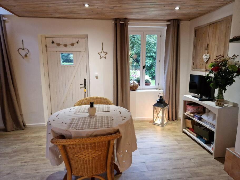 Petit Cottage Breton Saint-Mayeux Eksteriør billede