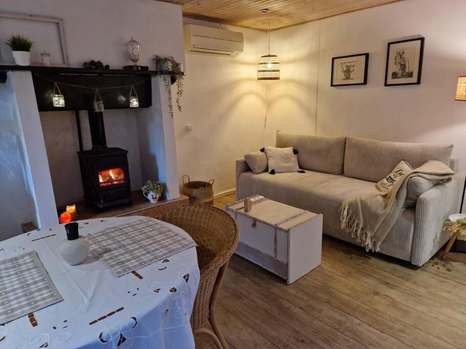 Petit Cottage Breton Saint-Mayeux Eksteriør billede